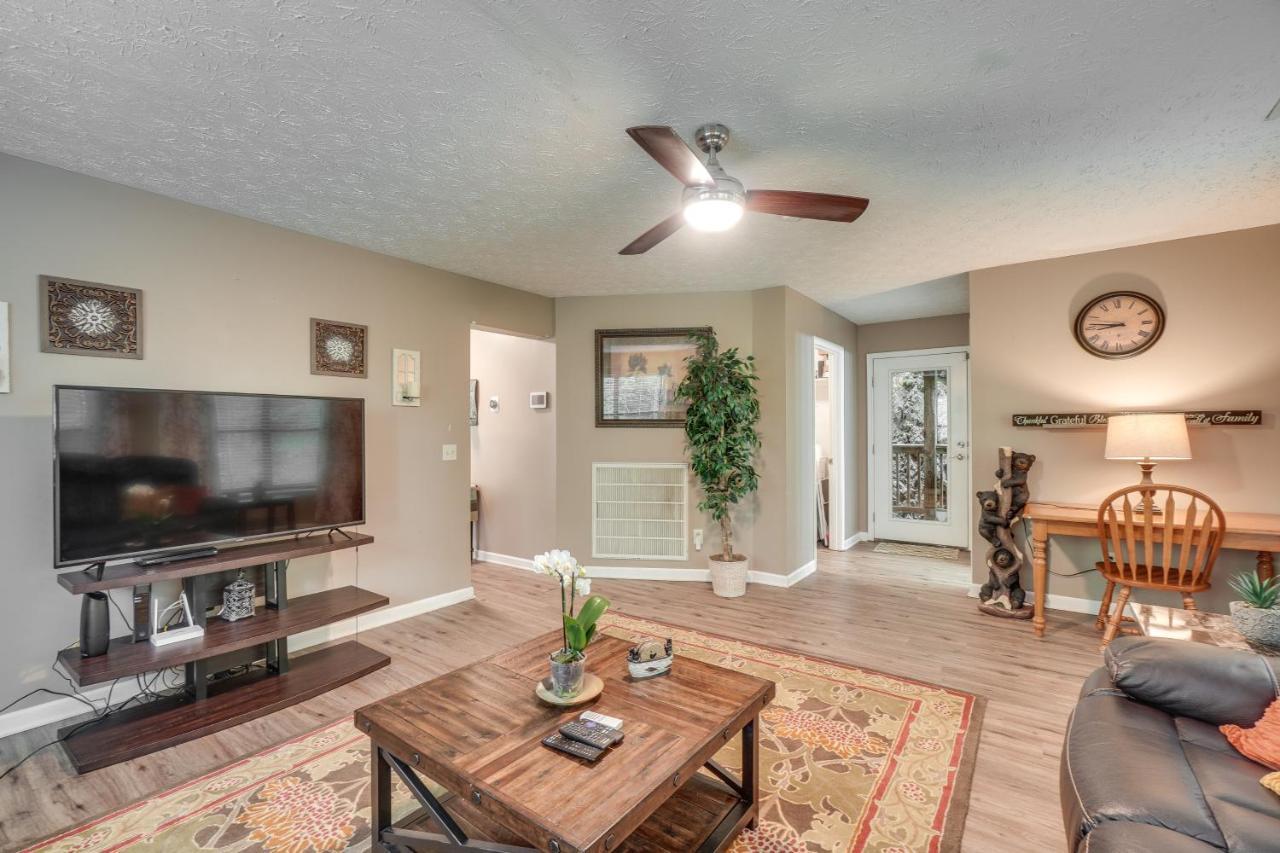 Gatlinburg Vacation Rental Balcony With Hot Tub! מראה חיצוני תמונה