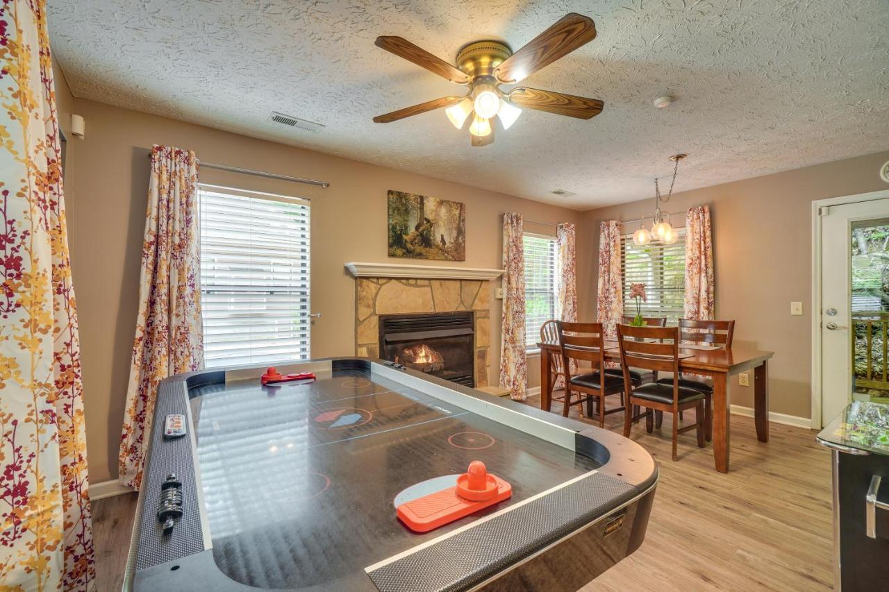 Gatlinburg Vacation Rental Balcony With Hot Tub! מראה חיצוני תמונה
