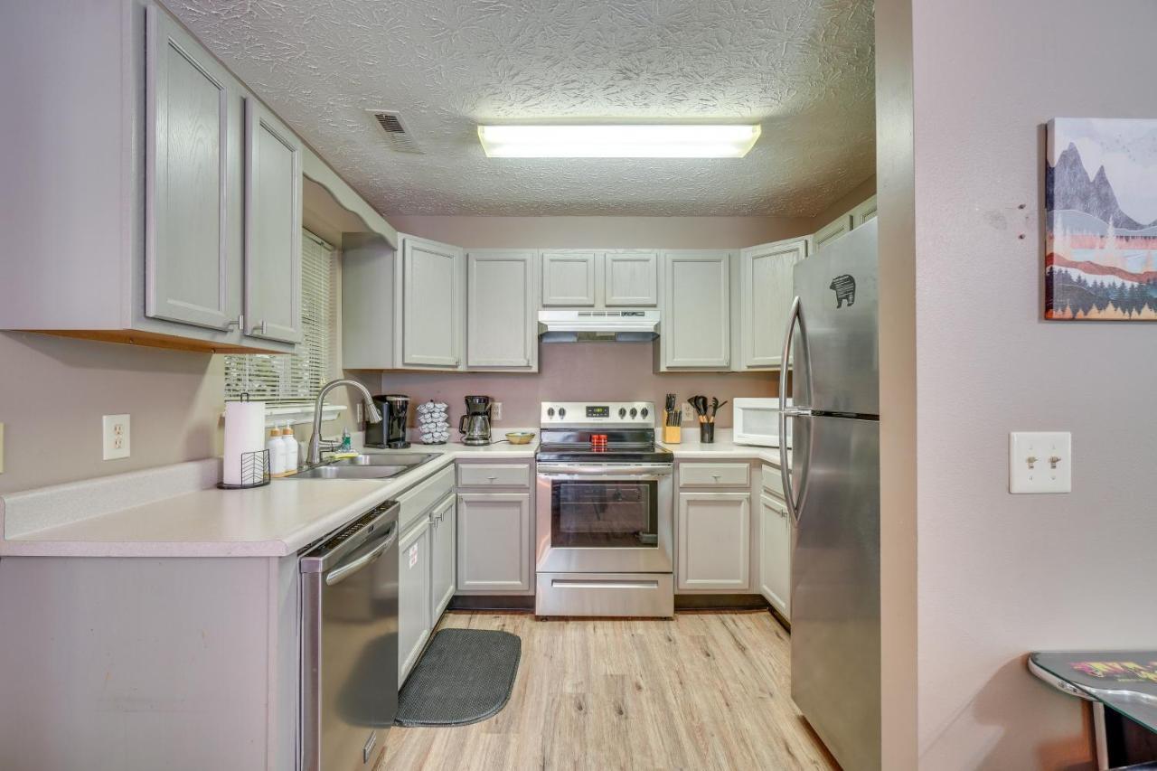 Gatlinburg Vacation Rental Balcony With Hot Tub! מראה חיצוני תמונה